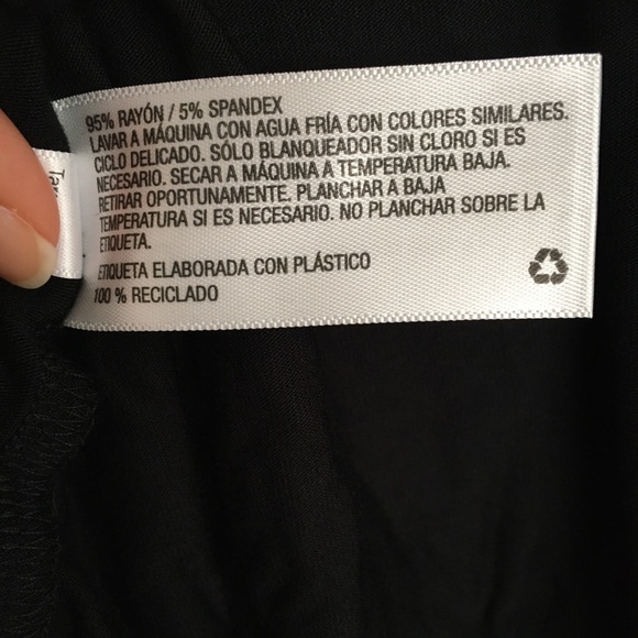 Ingrid and Isabel maternity black top - Picture 6 of 10